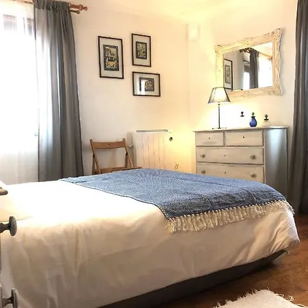 Apartment By The Sea In The Center @ *