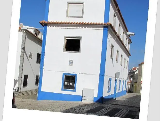 By The Sea In The Center @ 埃里塞拉