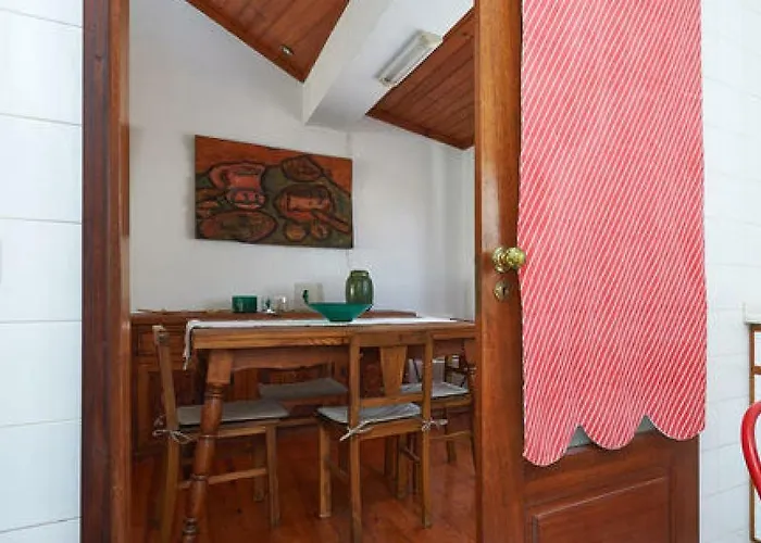 By The Sea In The Center @ * 埃里塞拉